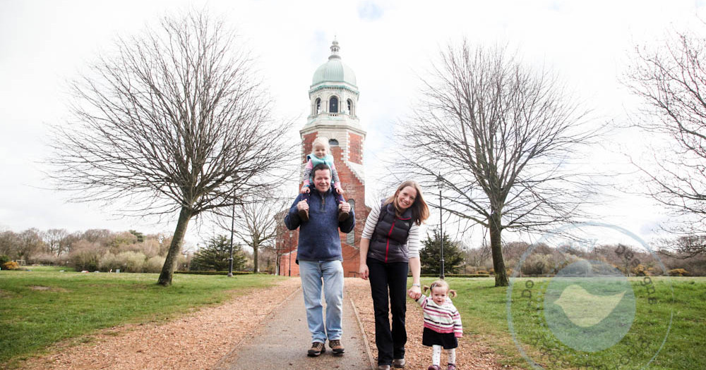 Family Session at Victoria Country Park - Hampshire Lifestyle Photography