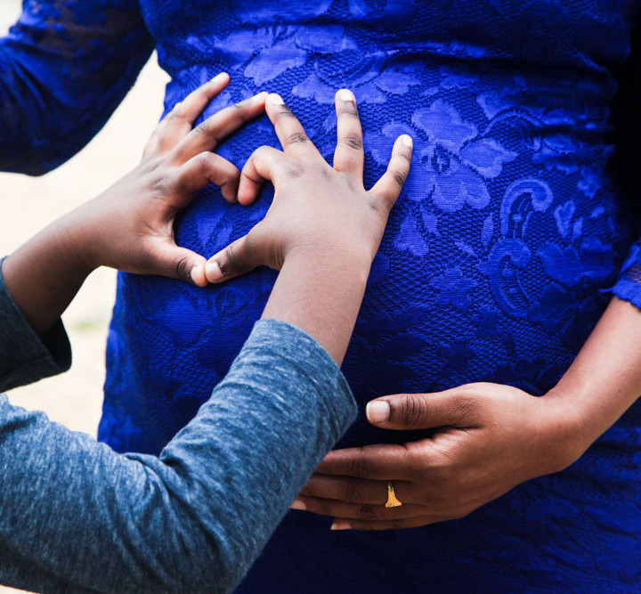 Maternity Photoshoot at Royal Victoria Park - Hampshire