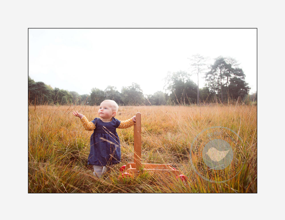 Relaxed Family Photoshoot Outside - Petersfield (20)