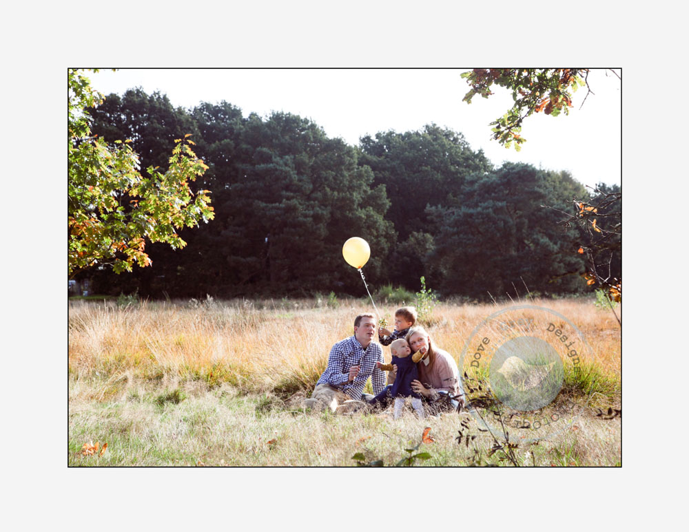 Relaxed Family Photoshoot Outside - Petersfield (33)