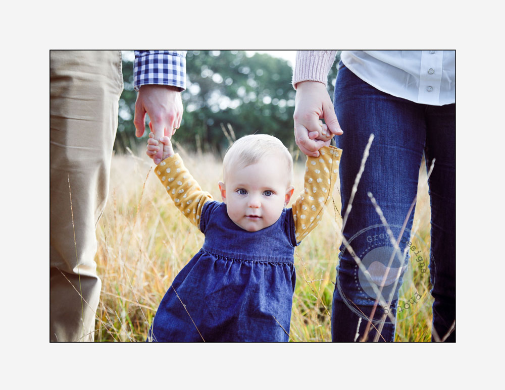 Relaxed Family Photoshoot Outside - Petersfield (34)