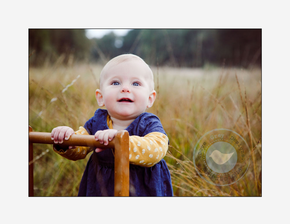 Relaxed Family Photoshoot Outside - Petersfield (5)