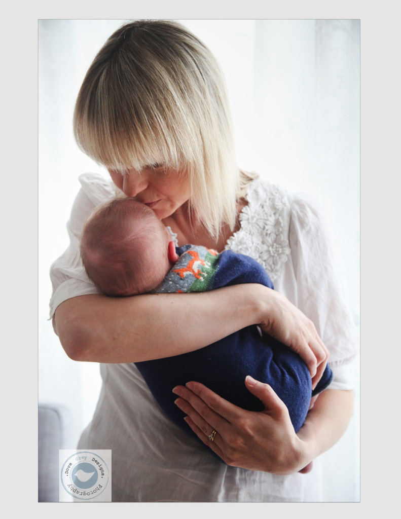 Mathias Relaxed Newborn at Home Photoshoot (23)-2